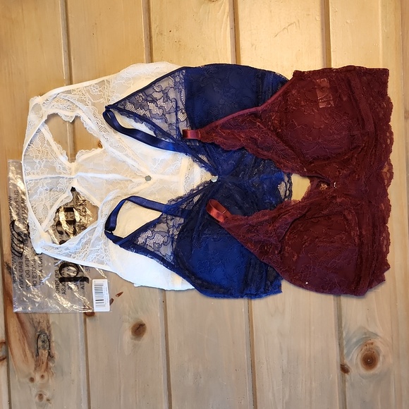 Bralettes - Picture 1 of 12